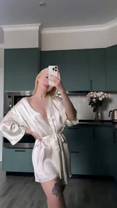 Emilyrighter1 Public Pic 5