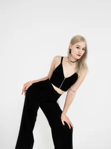 _Anna_Nolan_のYour black kittyの枚の写真