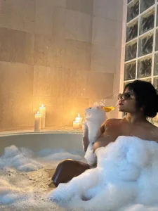 ava_malaikaaa 🍷LET'S HAVE A GLASS OF WINE TOGETHER🍷 Kuva 3