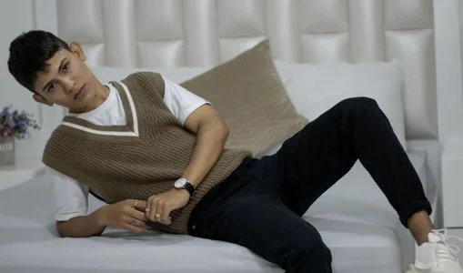 Thristan_LeonesのCute 🤪の 3枚の写真