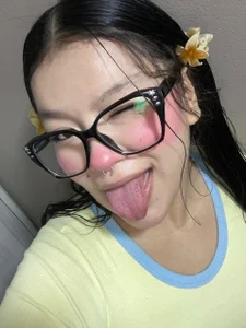 mery_rouss cute🥰🔥💛 Pic 2