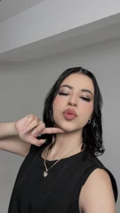 IvySanders Public Pic 3