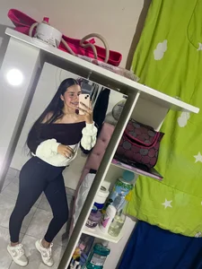 kaitt_: AT HOME💖 ( 3 фото)