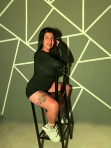 CataleyaLars20 ready to fulfill your wishes Immagine  7