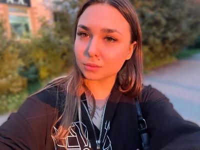 OdellaBlumera Sunny Eva Pic