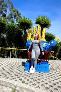 horny__molly_のMina de salの 3枚の写真