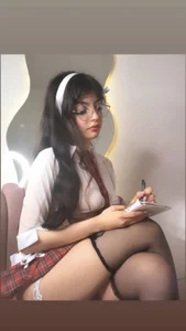dolly_kitter Student girl🌸🙈 Foto 3