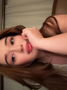 Mira_Blow out of frame Pic 2