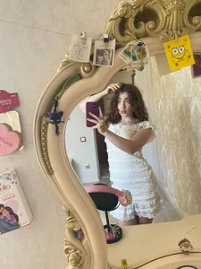 ElianaNewall random tuesday Pic 2