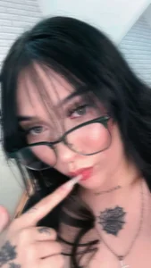 Meggan_Rosse01 Could you avoid seeing me right now?❤️ Foto 6