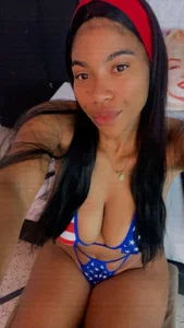 Hello my love 😏🎈 de YummyDuooo  3 Imagens