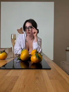 EvaCanton Shall we continue on the kitchen table? 🍹 Immagine  6