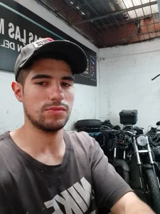 working de tommy_badboyy  2 Imagens