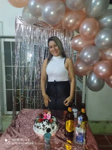 Mia-funny20 Public Pic 5