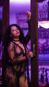 CamilaLevyのSensual Essenceの 5枚の写真