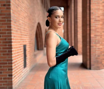 JoannaCox LOOK MY BEAUTIFUL DRESS Pic 2