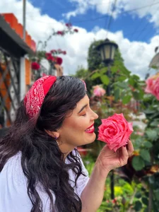 MarthinaBaker sunny afternoon صورة واحدة|MarthinaBaker sunny afternoon صورتان|MarthinaBaker sunny afternoon  2 صور|MarthinaBaker sunny afternoon  2 صورة