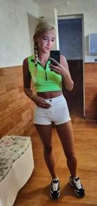 Risky_julia2330のPublicの 2枚の写真