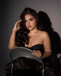 ❤️Elegance and Sensuality❤️ de Kathie_Vega  5 Imagens