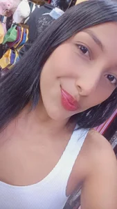 skinnysexzara18 Public Foto 8