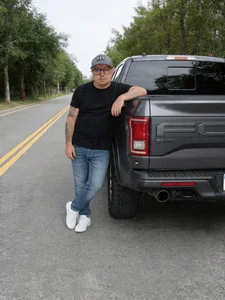 maximo_daddy: Public ( 3 фото)