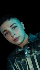 christopher_Hot Public Hình 8