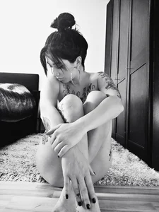 Gina-Lumara Public صورة واحدة|Gina-Lumara Public صورتان|Gina-Lumara Public  3 صور|Gina-Lumara Public  3 صورة