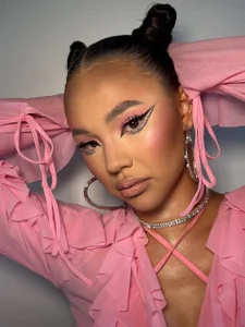 kamila_18_frenchTeaser Shot 🔥图片