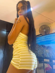 Avi_milk_ Teen yellow зображення