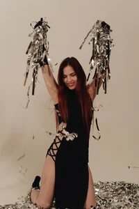 Emily_Kente partytime Fotka 7