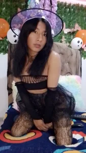 jatzibe_hot_93のA sexy witchの 2枚の写真