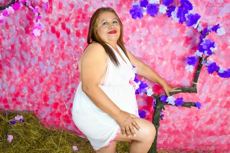 Keira_Lennox cherry blossom Bilde 2