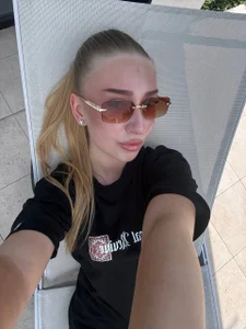 AlinaTeaseX Relaxing in the pool Pic 5