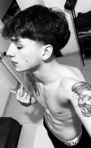 Thomas_Big_dick kullanıcısının 👀👀👀. albümü -  7 fotoğraf