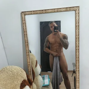 Leonard_Priceのbath timeの枚の写真