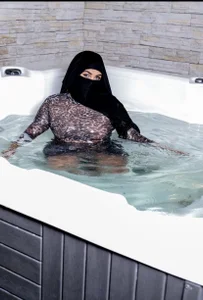 kadira6_ waiting for you👀💦💦 Pic 2