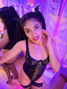 julietajackson_1 Sweet brunette Poză 5