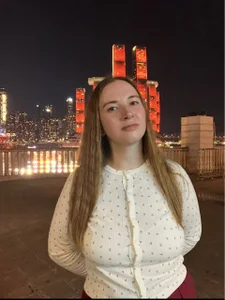 MeganHollyss Public  6. fénykép