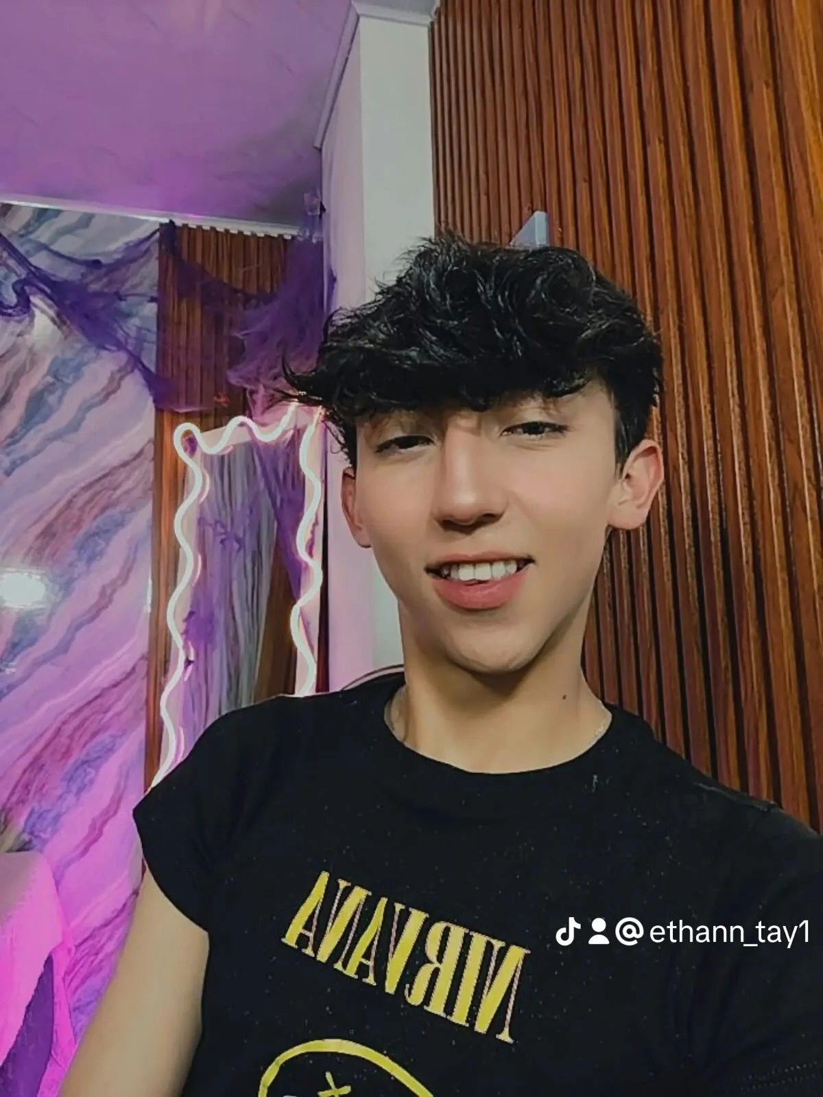ETHANN_TAY1 избранные изображения 3230