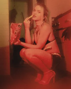 misschloe__ hottie Immagine 