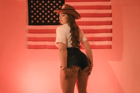 Katalina_Evans: July 4 🥰🫶 ( 2 фото)