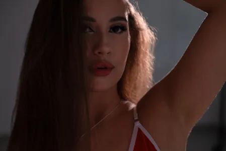 milaleoneli Public Pic 6