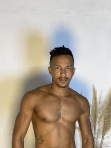 1 de Itsmikenoir  3 Imagens