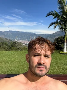 peterannaud in the field Pic 2