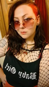 Kaliraexoxo Public  9টি ছবি