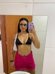 Brenda_MooreeのPublicの 2枚の写真