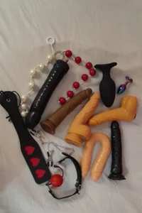 SexxyPamelaのlovense vibratorsの 2枚の写真