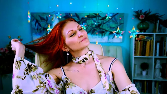 DianaTorrensI'm in a spring mood, despite the winter🥰💐图片 4