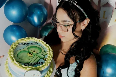 happy birthday to me 🥳🥳 de Adriana_crof  photos