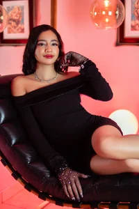 You sexy girl can be very elegant for you de alison_ferrera_  photos